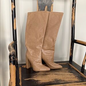 PrettyLittleThing Tan Croc-Patterned Heeled Boots